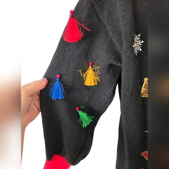 Holiday Time Black and Red Llama Sweater Size 1X 16/18 - Picture 4 of 5